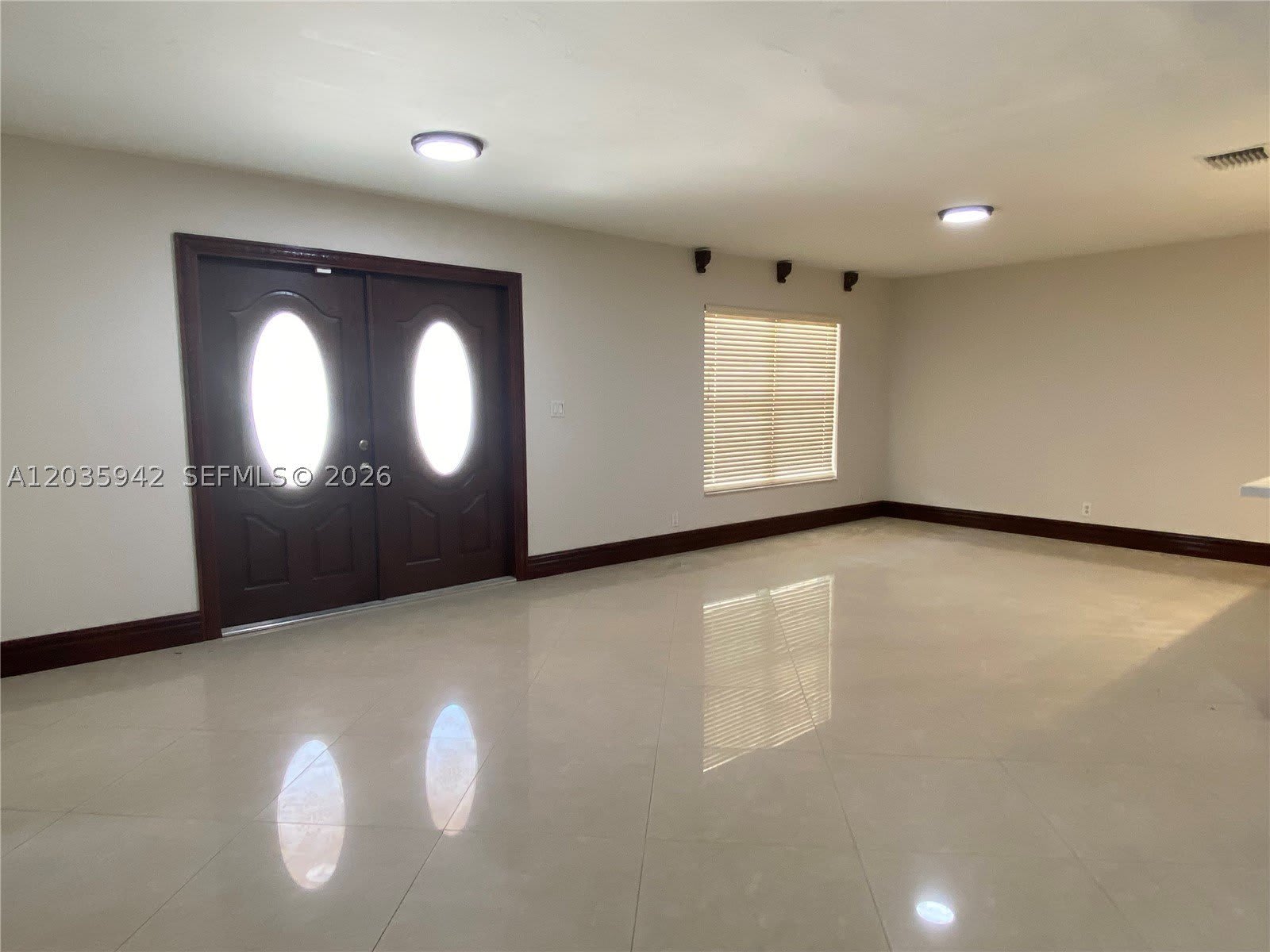 490 Bonaventure Blvd – photo 4