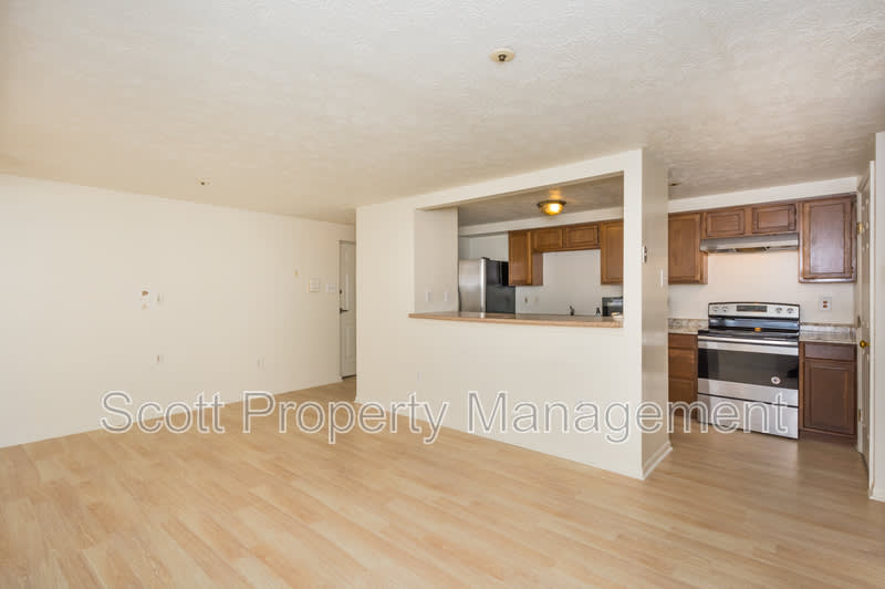 903 Woodbridge Court – photo 5