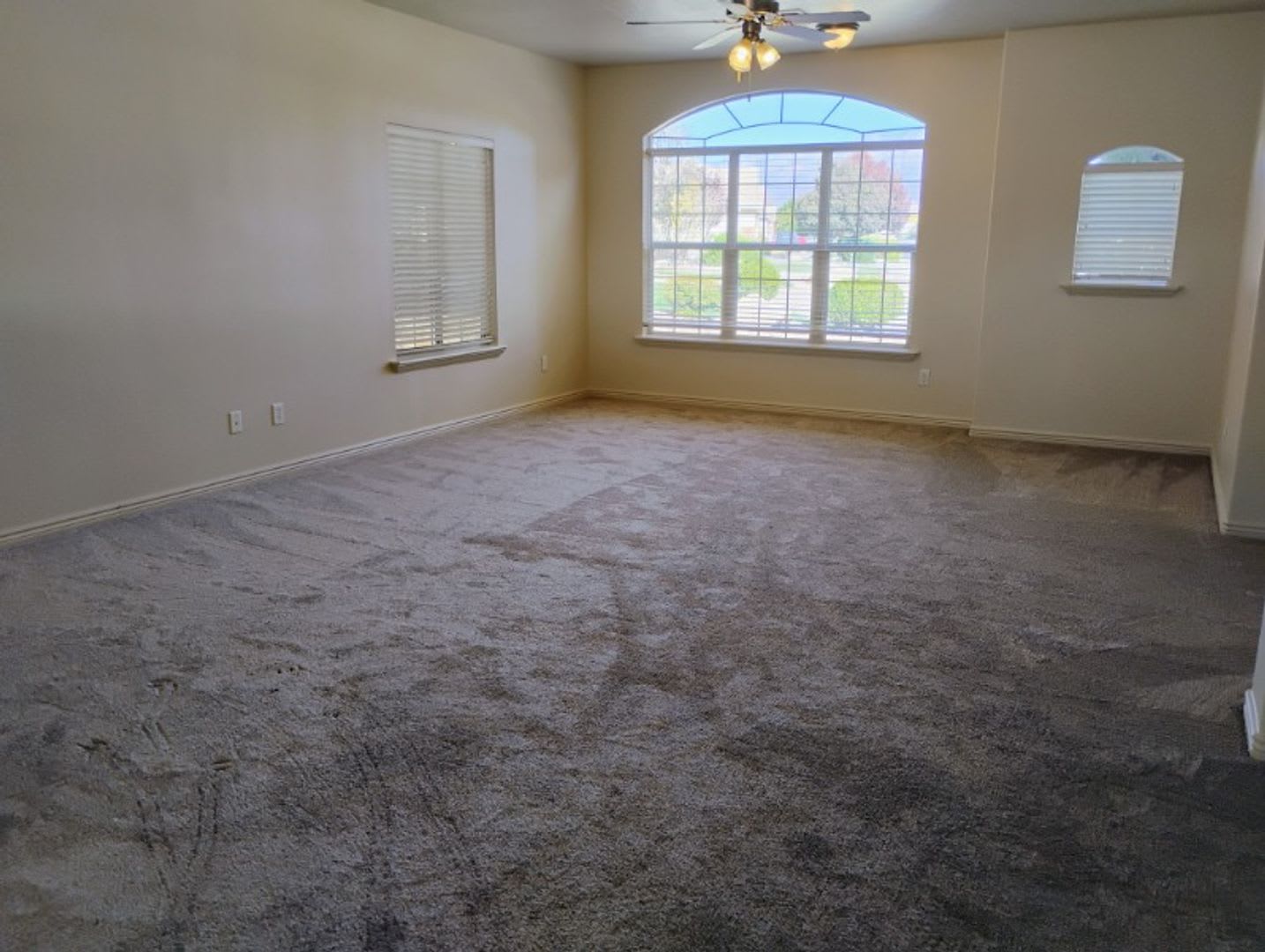 Comfort Convenience In This 3 Bedroom Home – photo 3