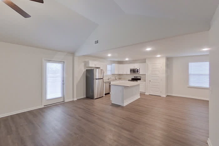 114 Western Red Cedar Drive – photo 5