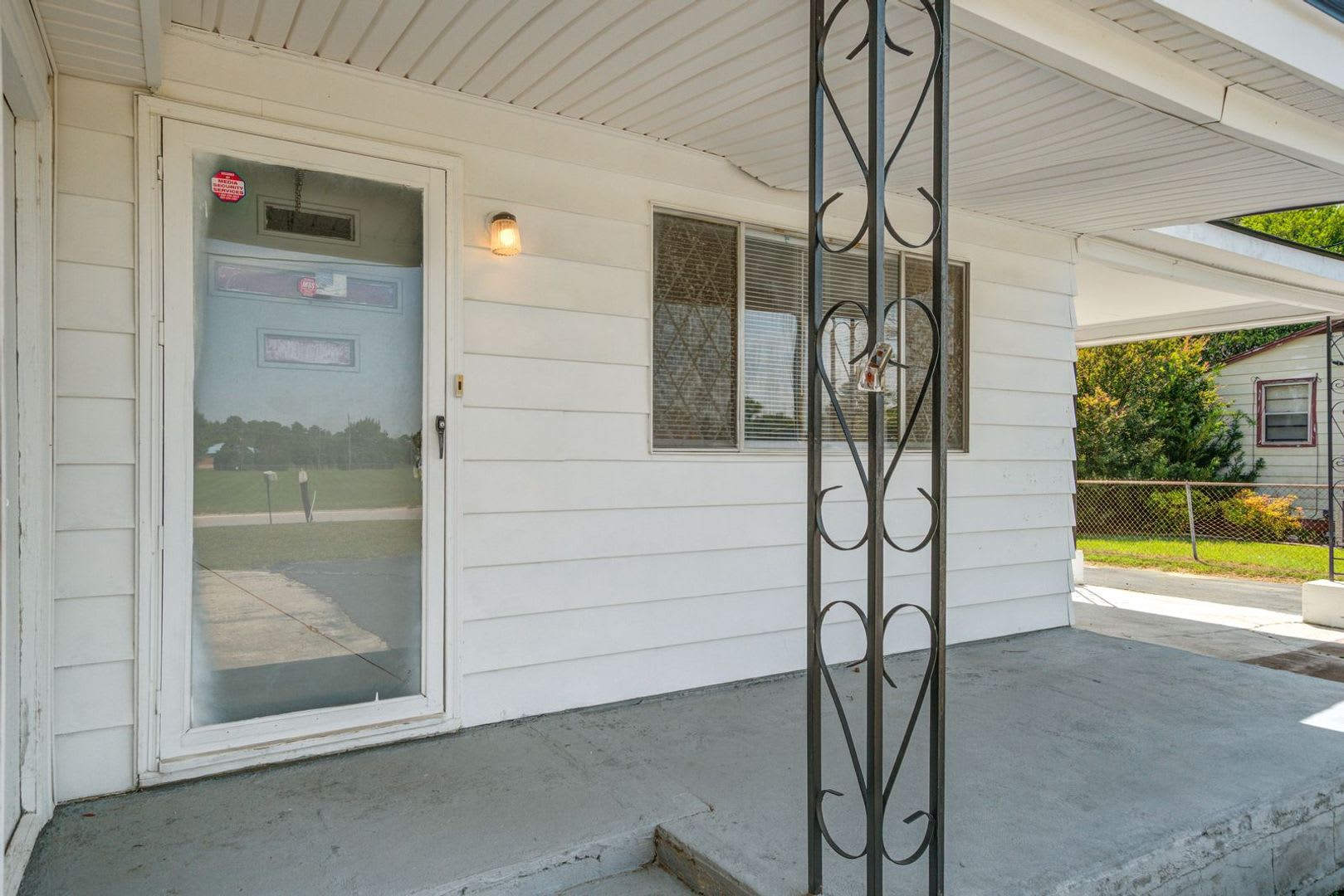 Now Leasing Comfort, Convenience & Value on George Street – photo 4