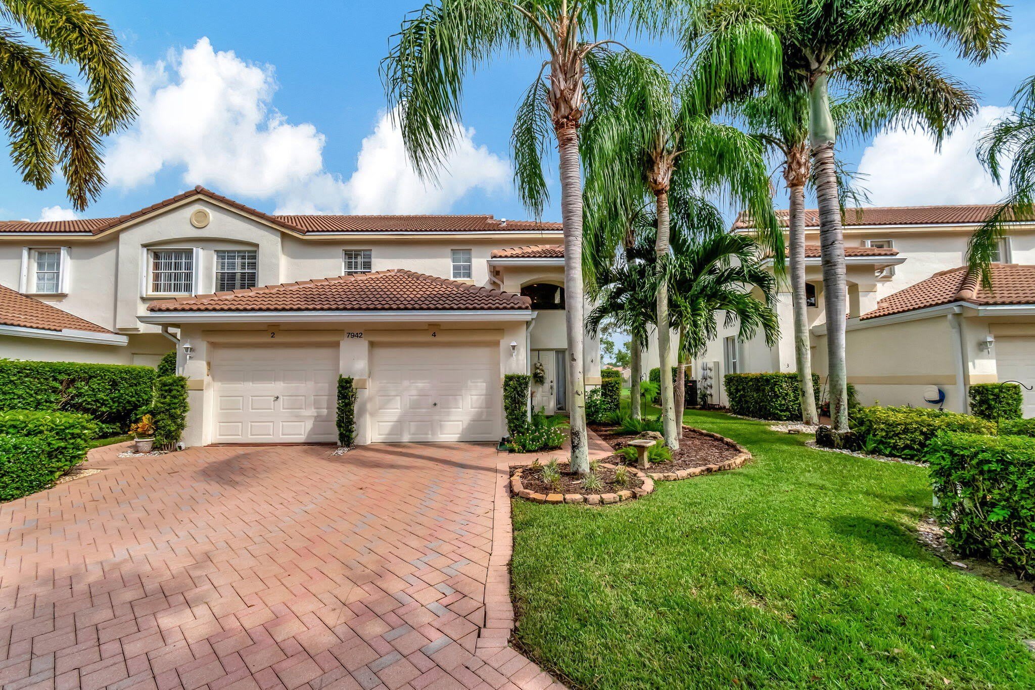 7942 Laina Lane – photo 3