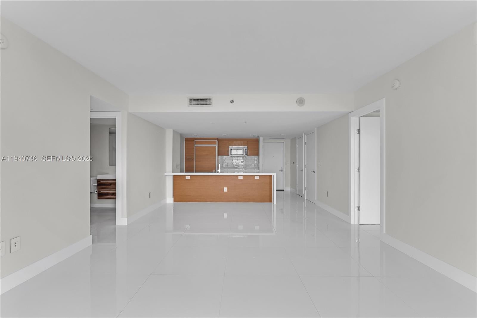 50 Biscayne Blvd – photo 3
