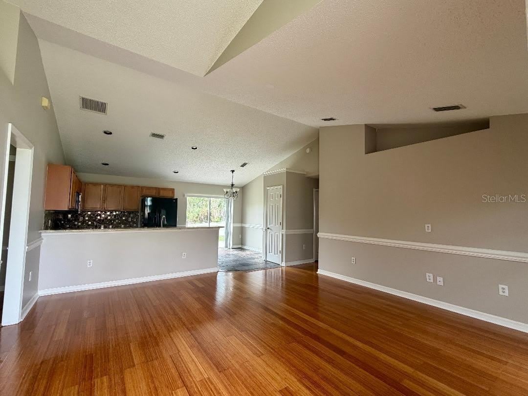881 HANFORD Drive – photo 5