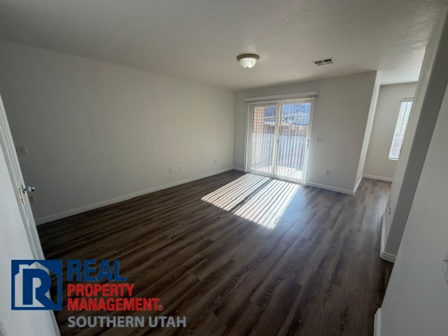 Northview Commercial Park Townhome – photo 5