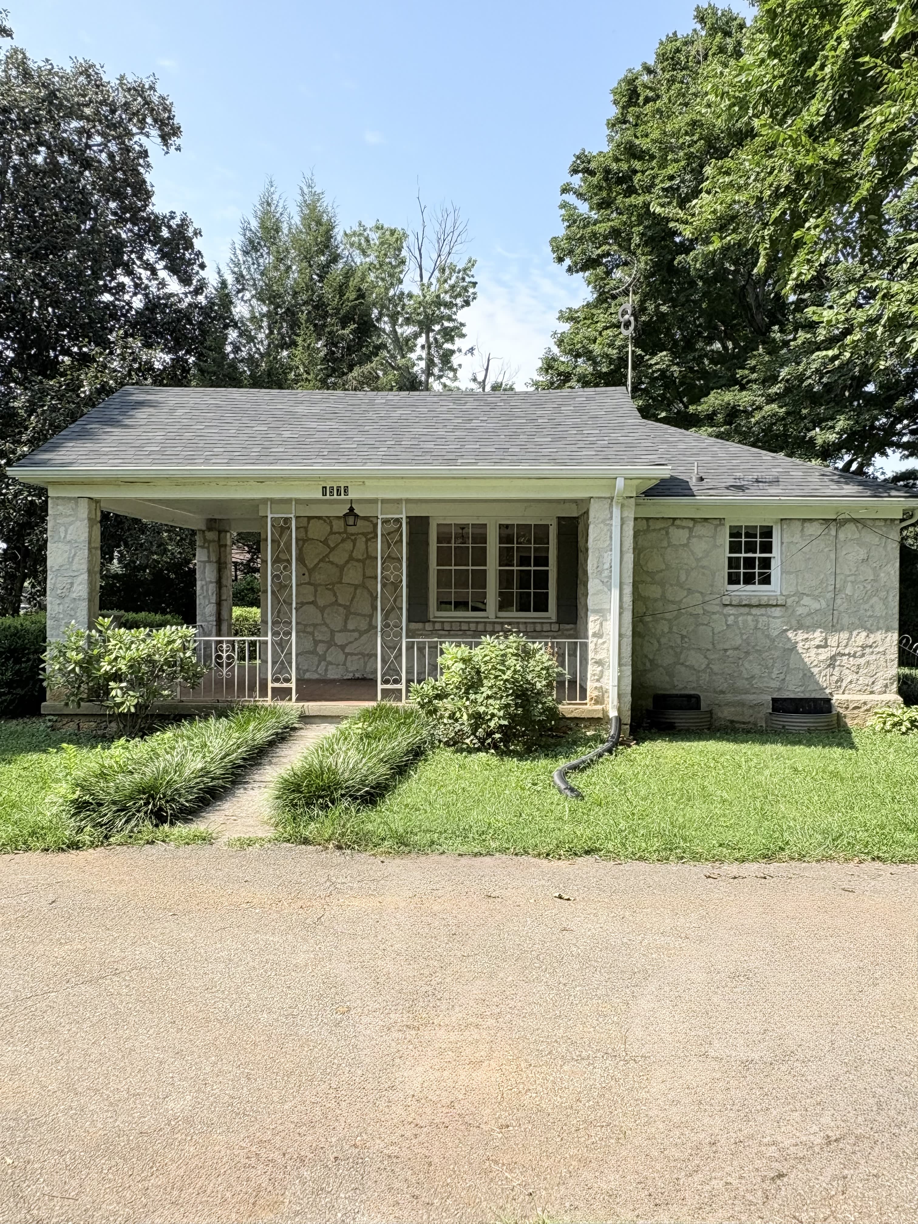 1573 Three Springs Rd – photo 3