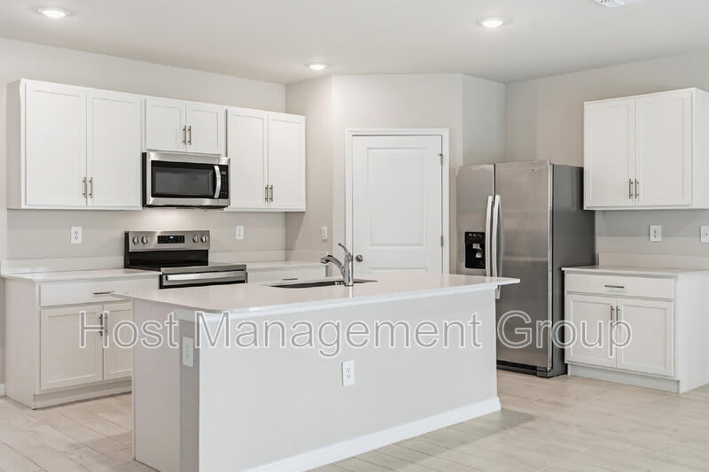 25214 Cadiz Drive – photo 4