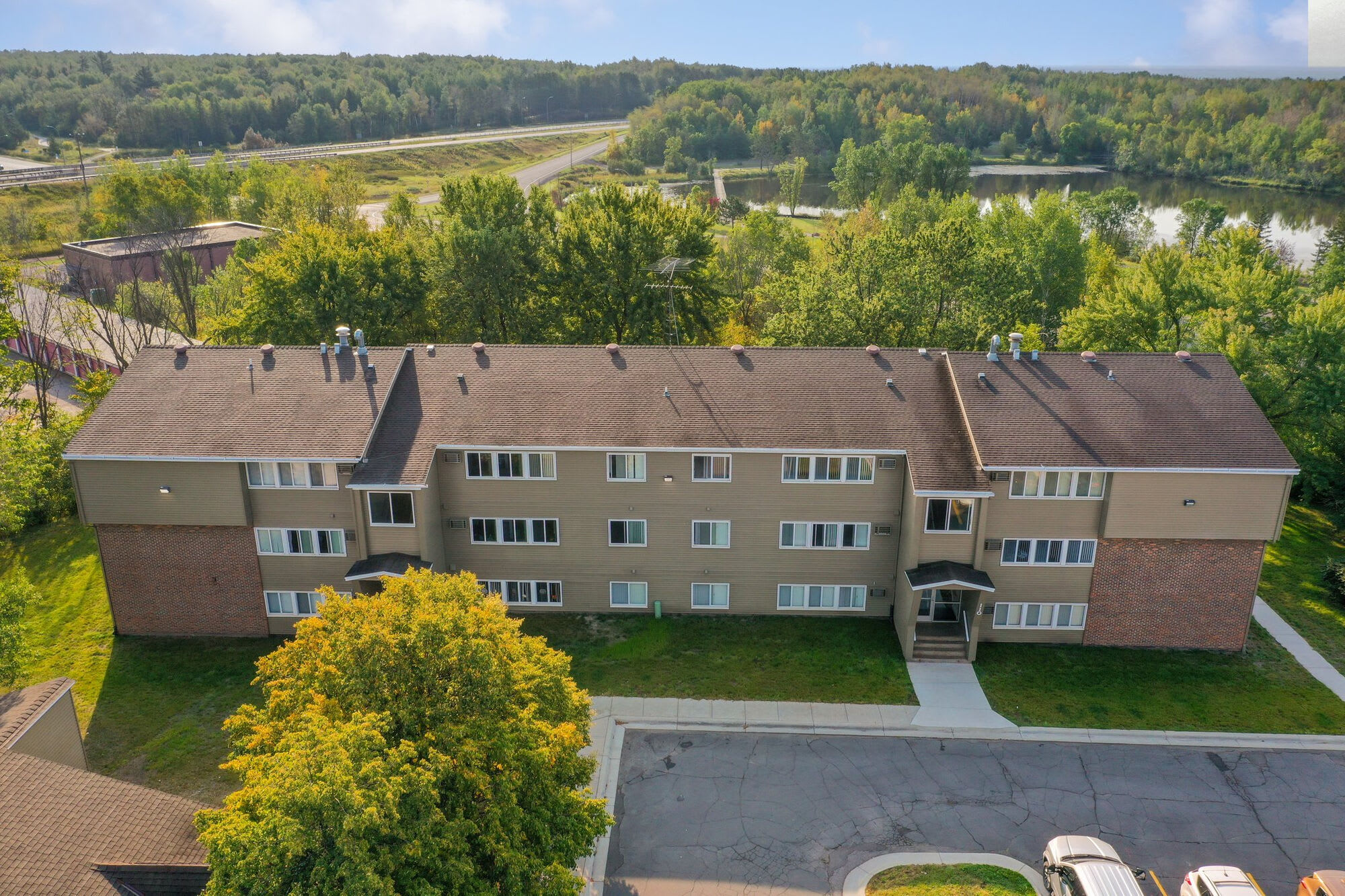 Eastview – photo 1