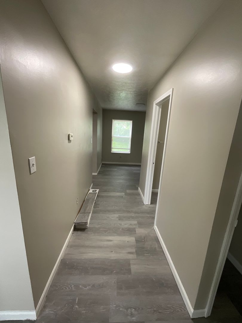 Newly Renovated 3 Bedroom 1.5 Baths – photo 3