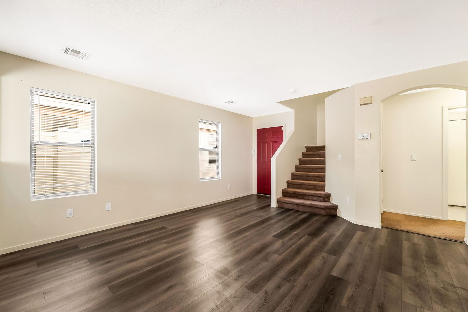 Modern Southwest Las Vegas Home With Fresh Upgrades Inviting Open Layout – photo 4