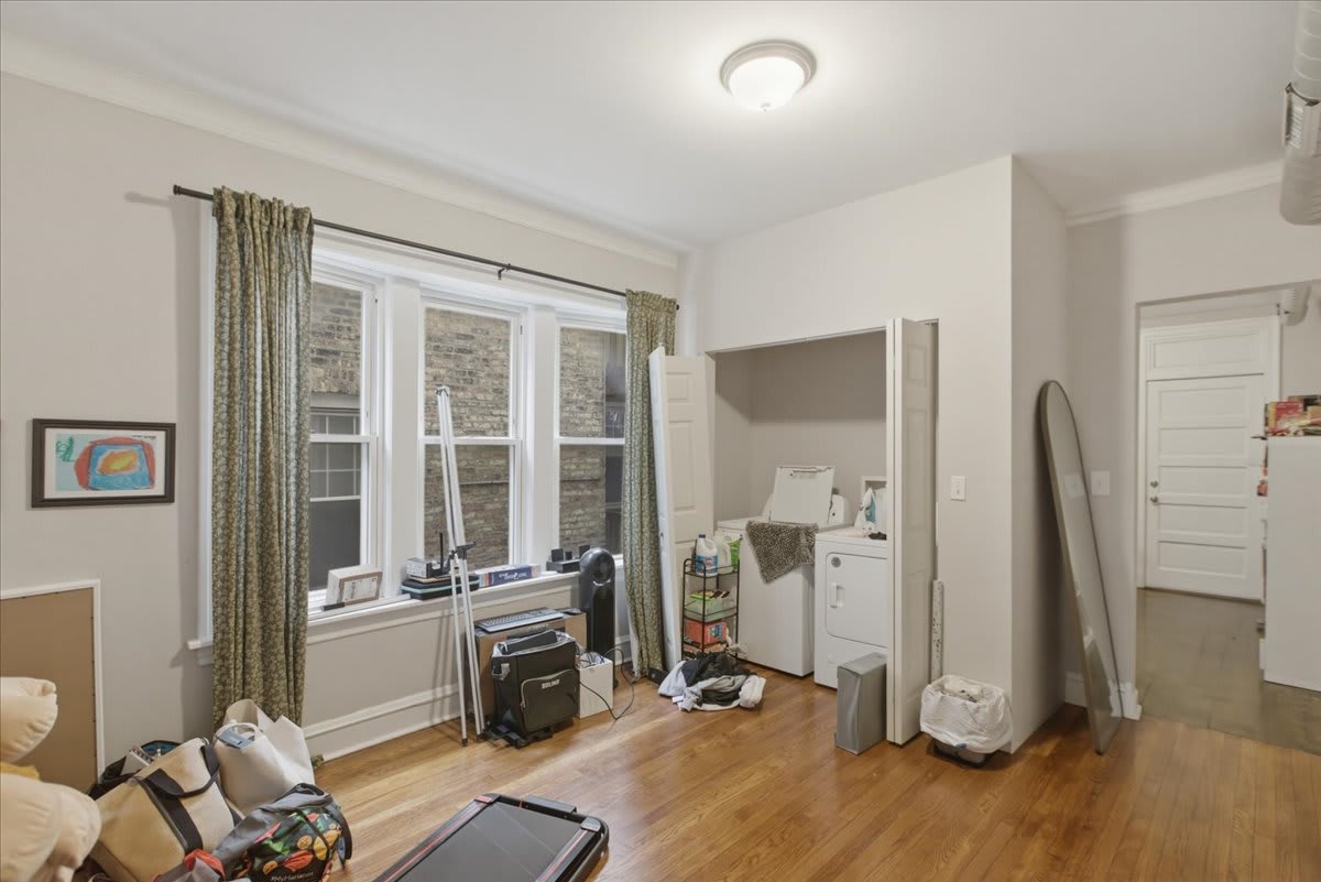 1042 North Kedzie Avenue – photo 5