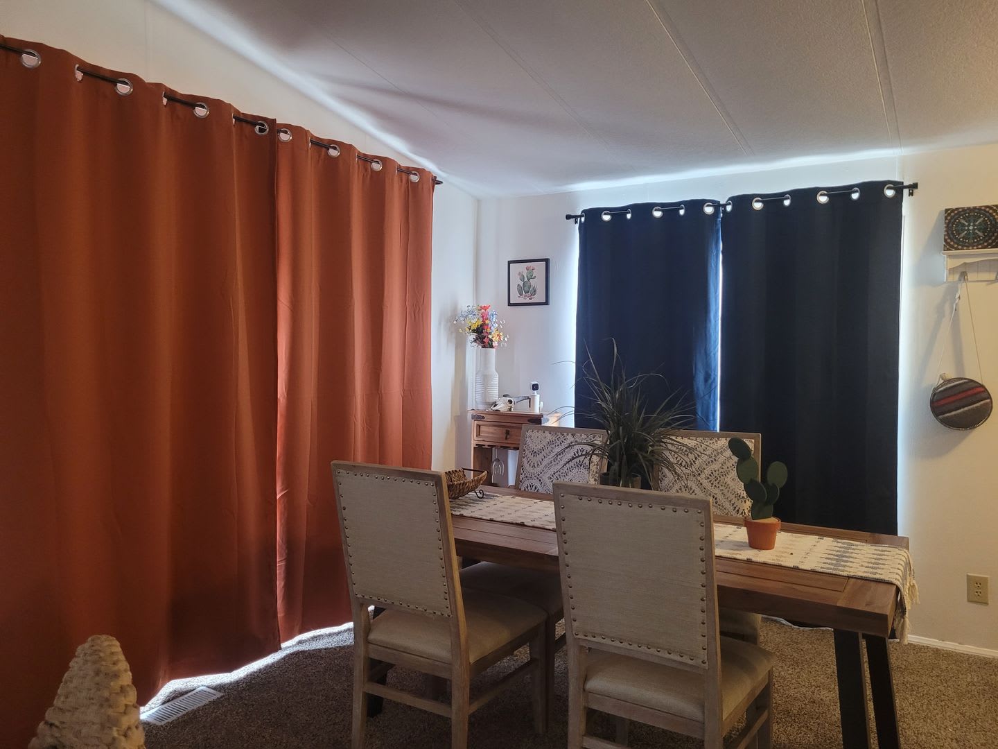 Renovated 3-Bedroom Oasis Near Colorado River with Stunning Desert Views – photo 3