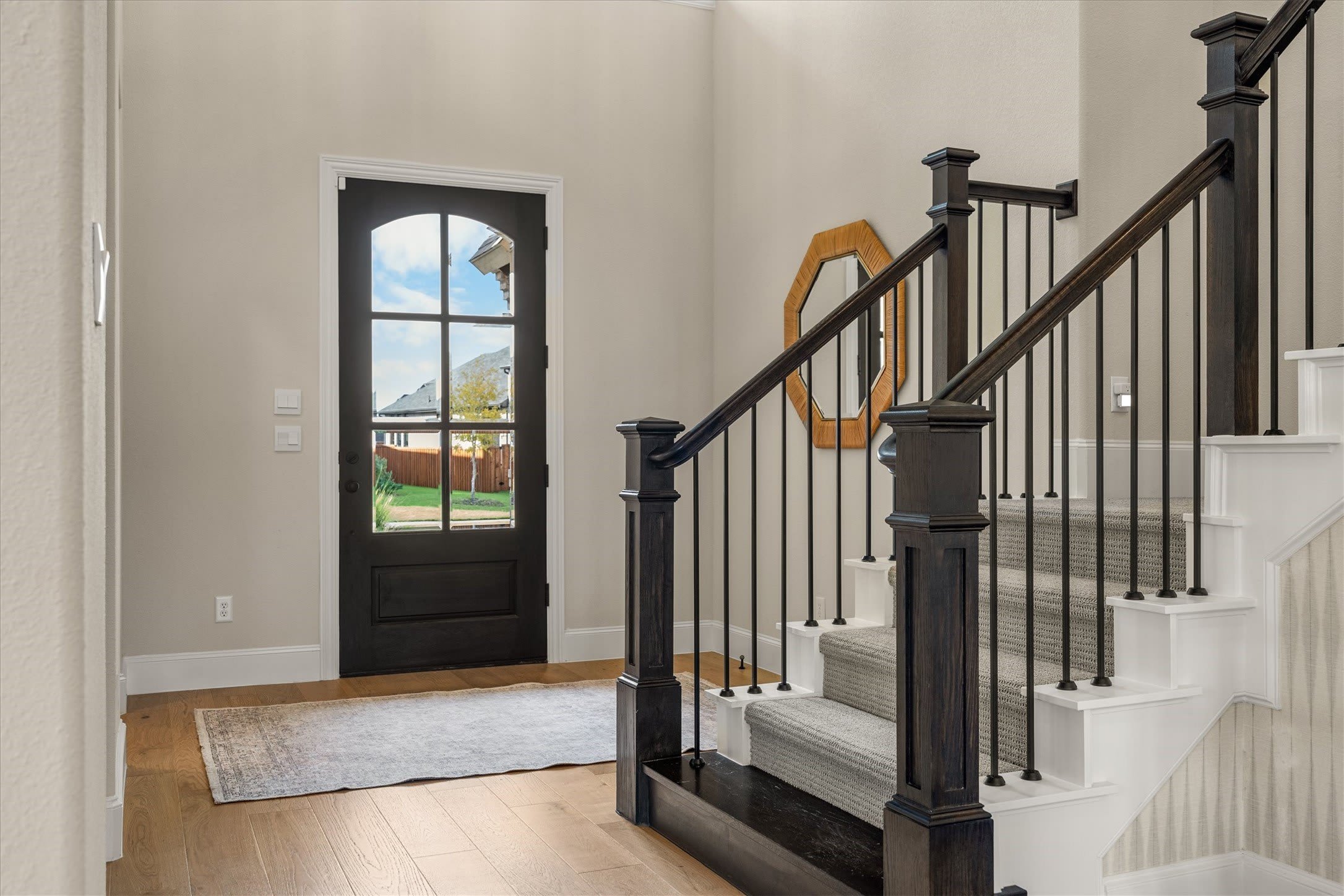2560 Shady Trail – photo 4