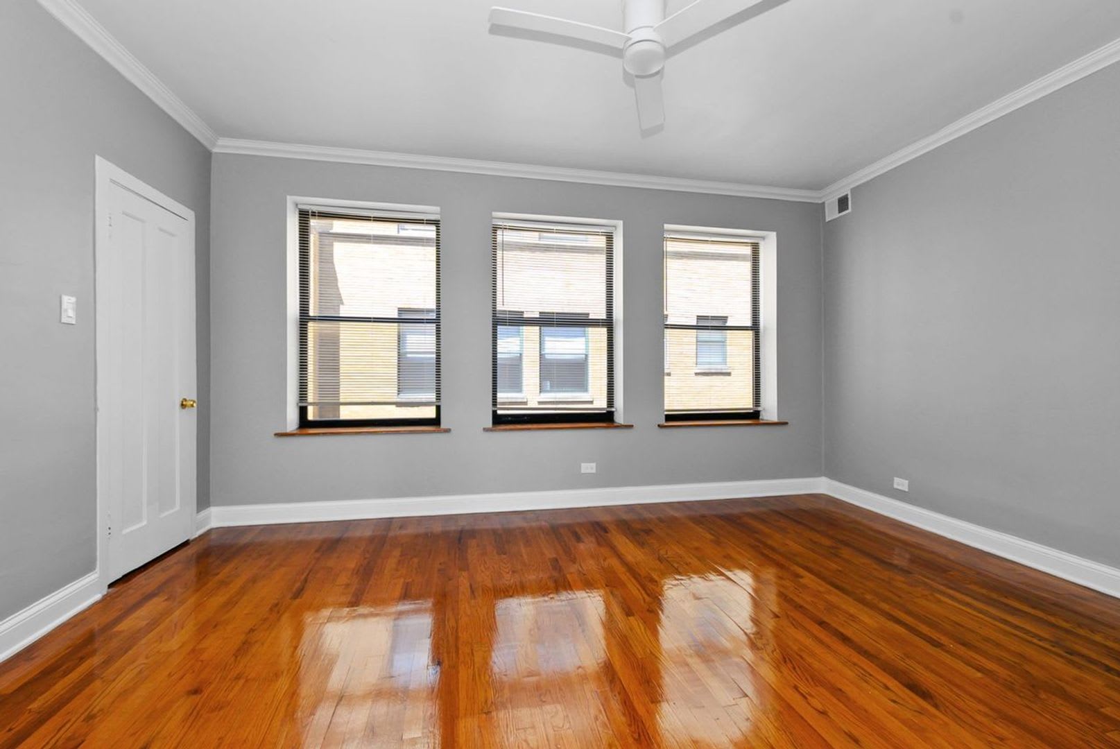 Two Bedroom Unit In South Shore – photo 4