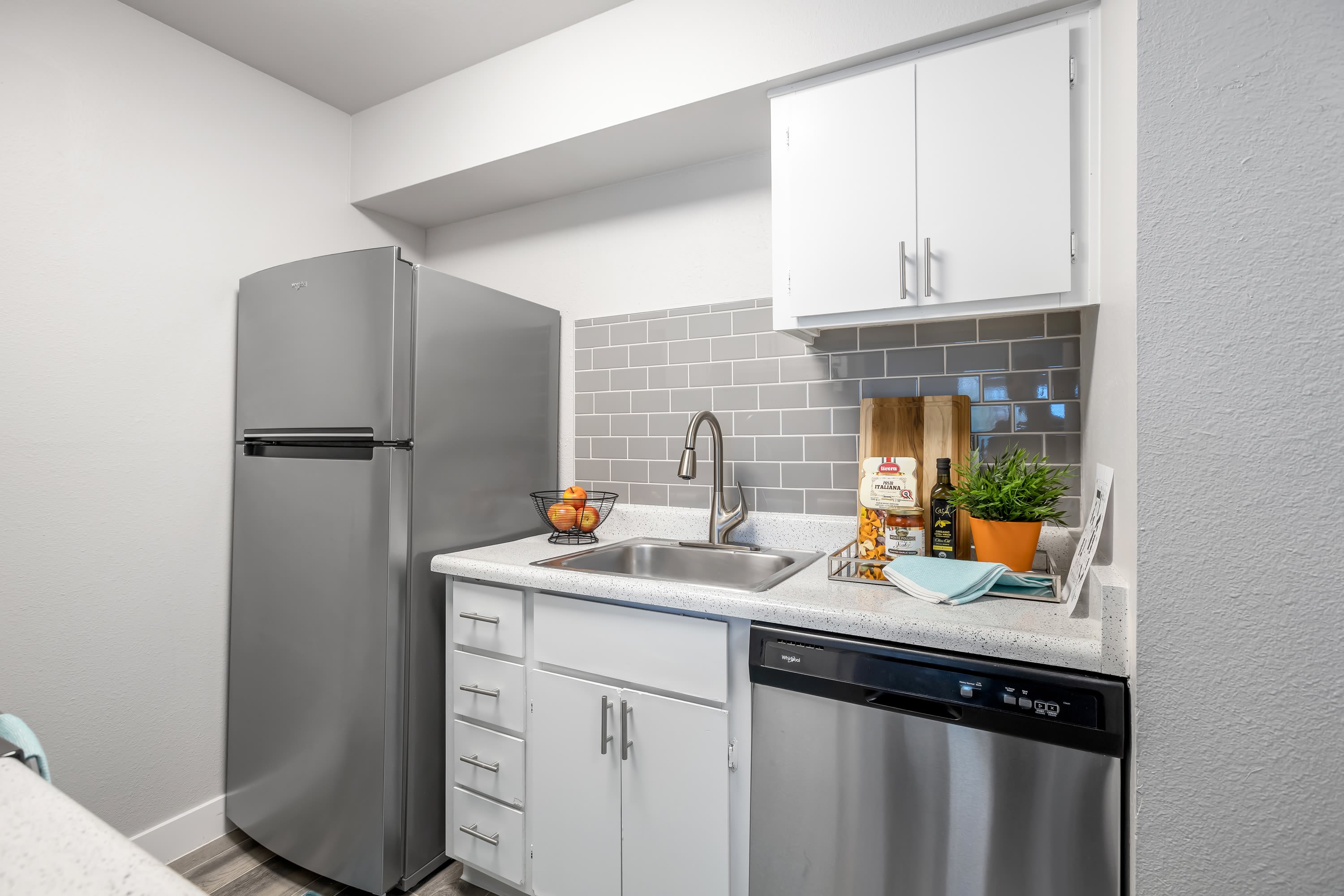 The Mod Apartments – photo 1