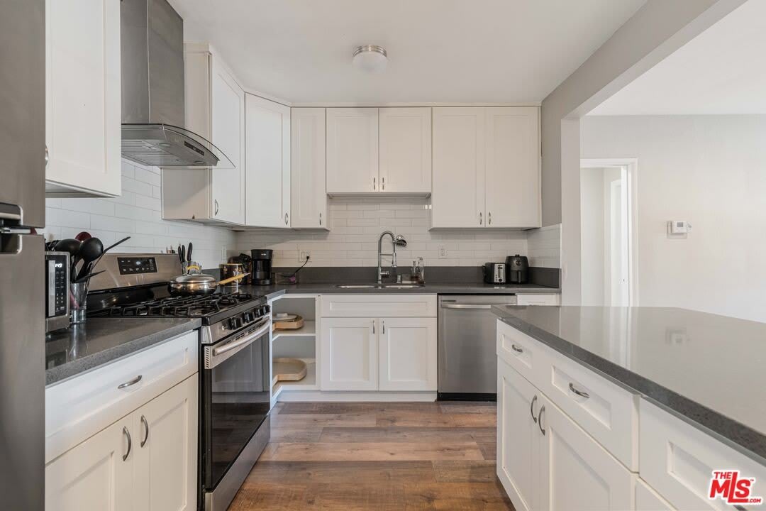 8222 Vanscoy Ave – photo 5