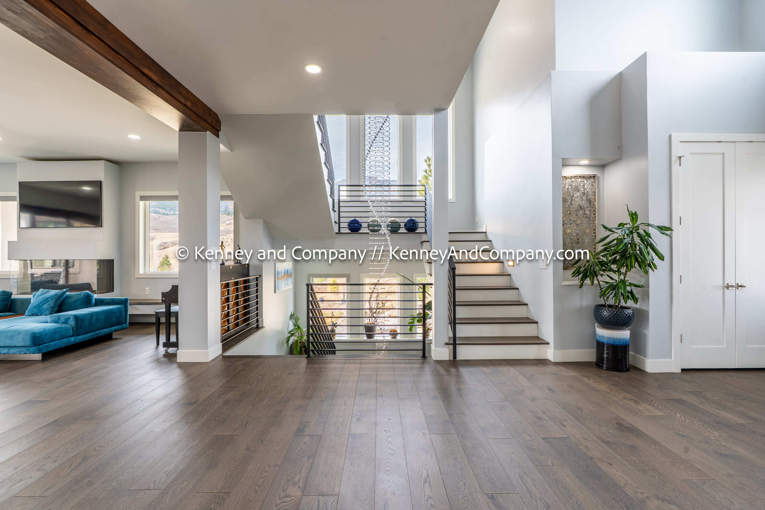 6438 Farthing Drive – photo 3