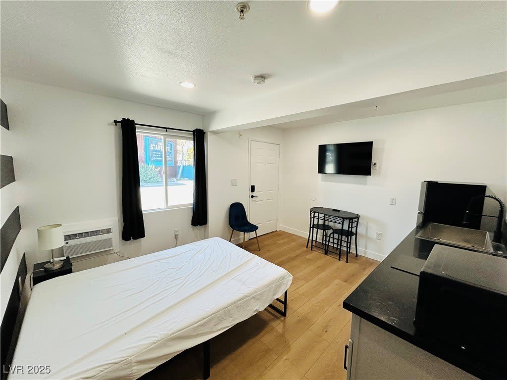 1418 S 3rd Street – photo 3