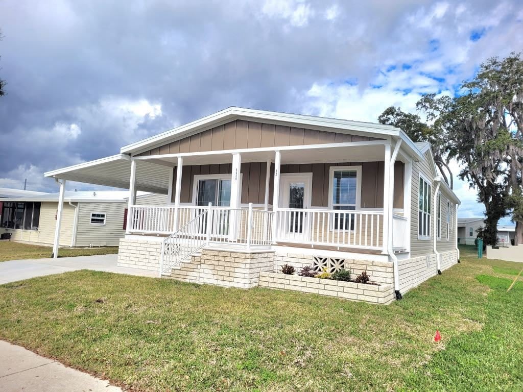 6429 Forest Lake Dr – photo 1