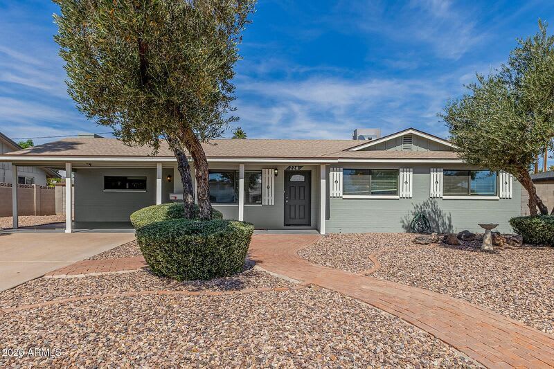 220 E MCKINLEY Street – photo 3