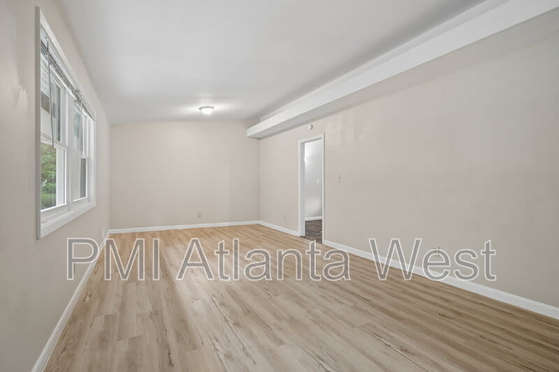 5490 Saint Lo Ln – photo 4