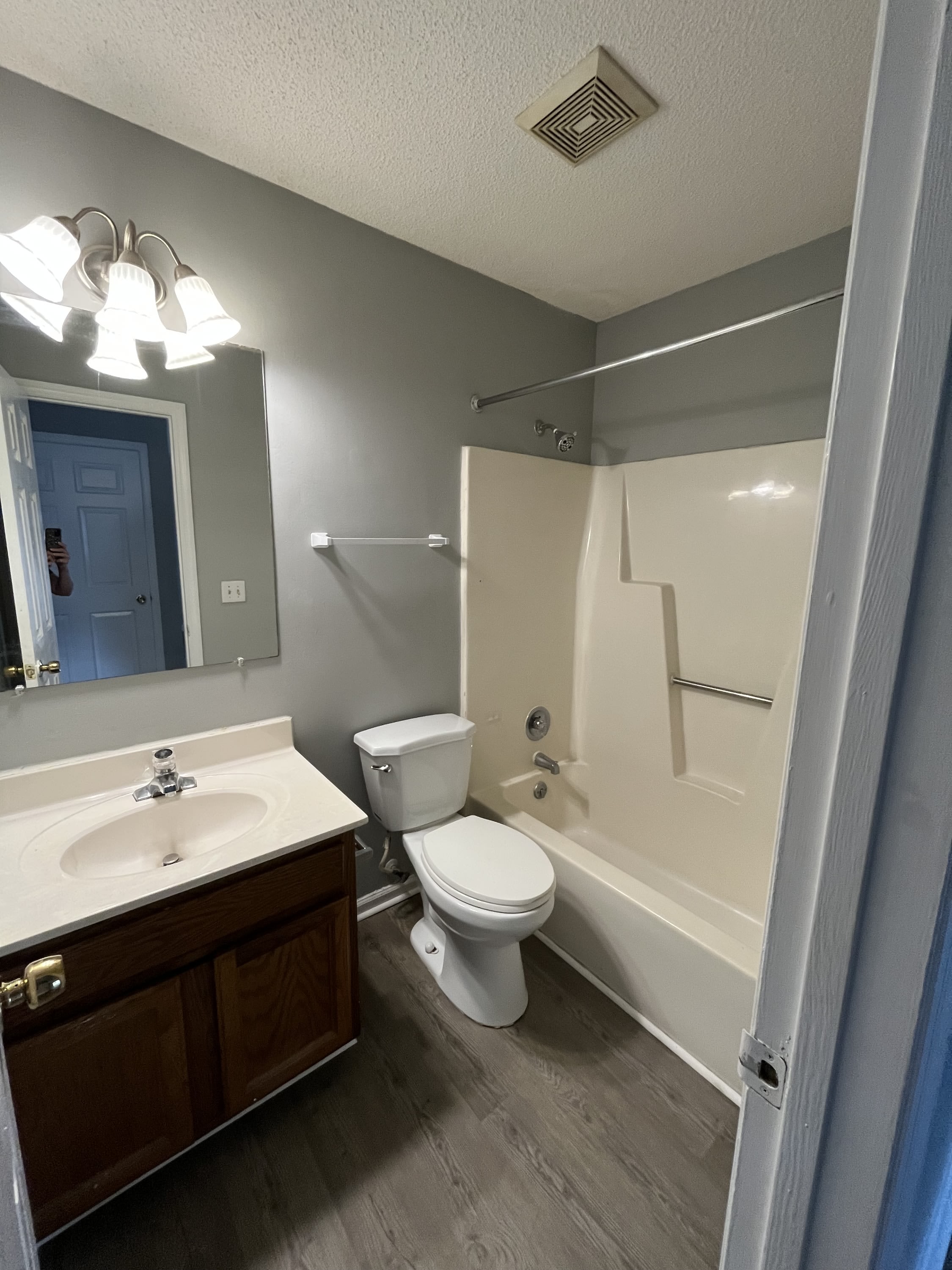 1302 Forest Knolls Circle Southeast – photo 4