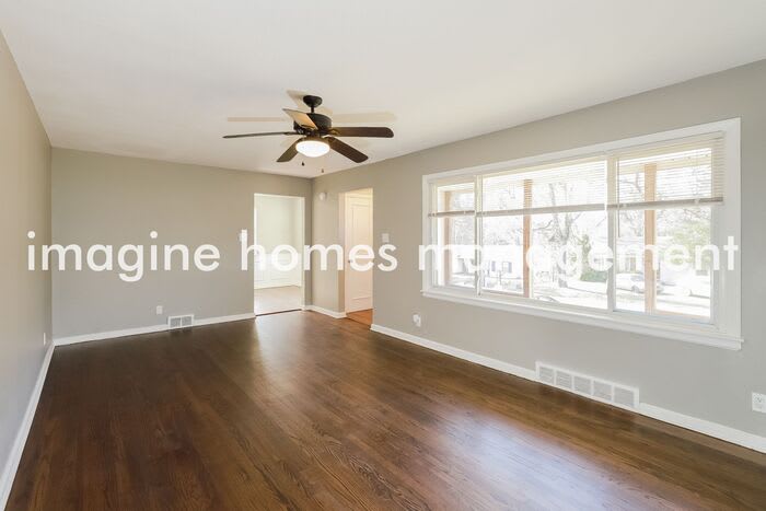 5701 North Amoret Avenue – photo 3