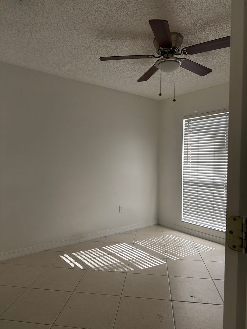 13855 Glasser Ave – photo 4