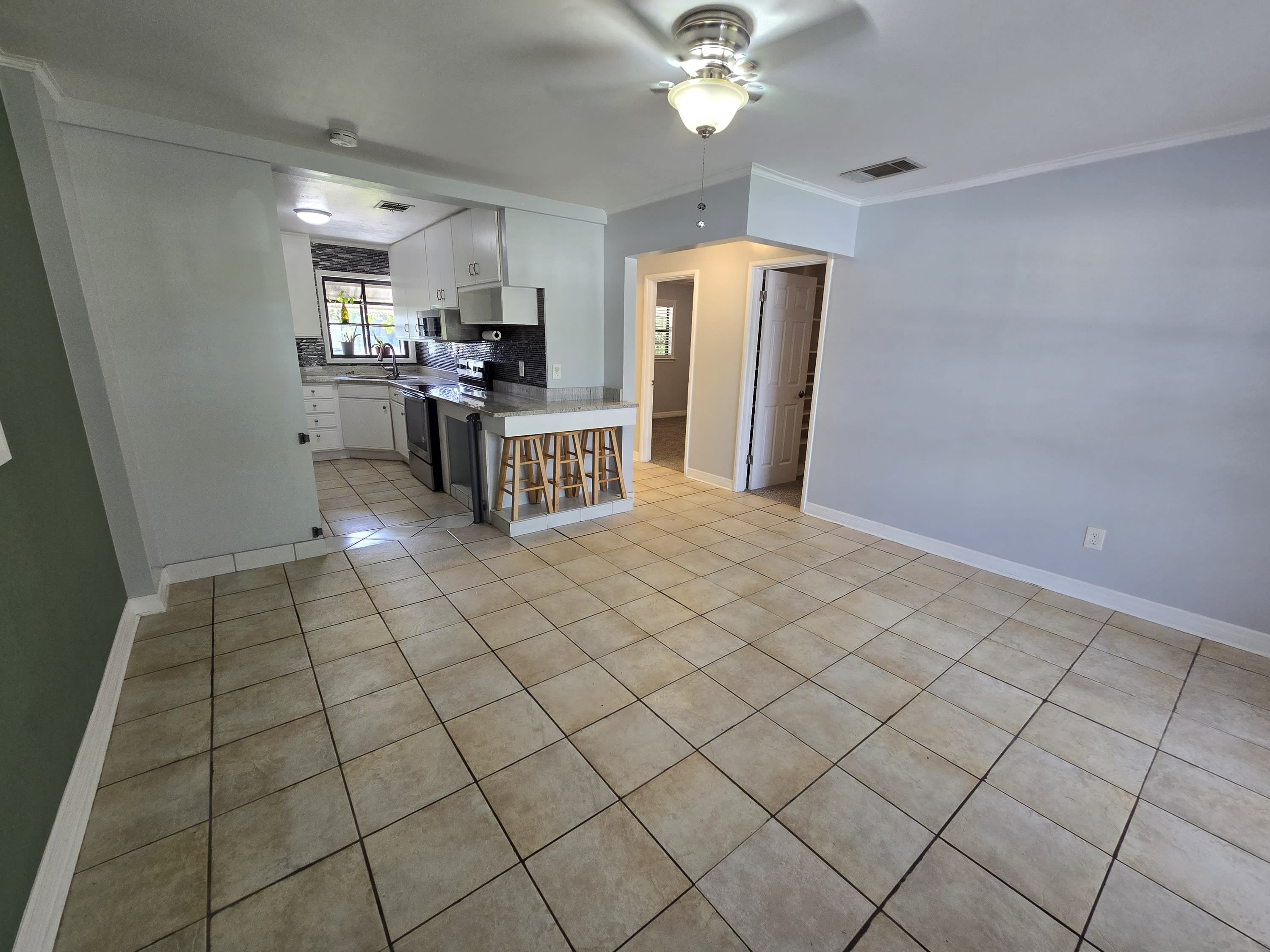 420 Indiana Avenue – photo 5