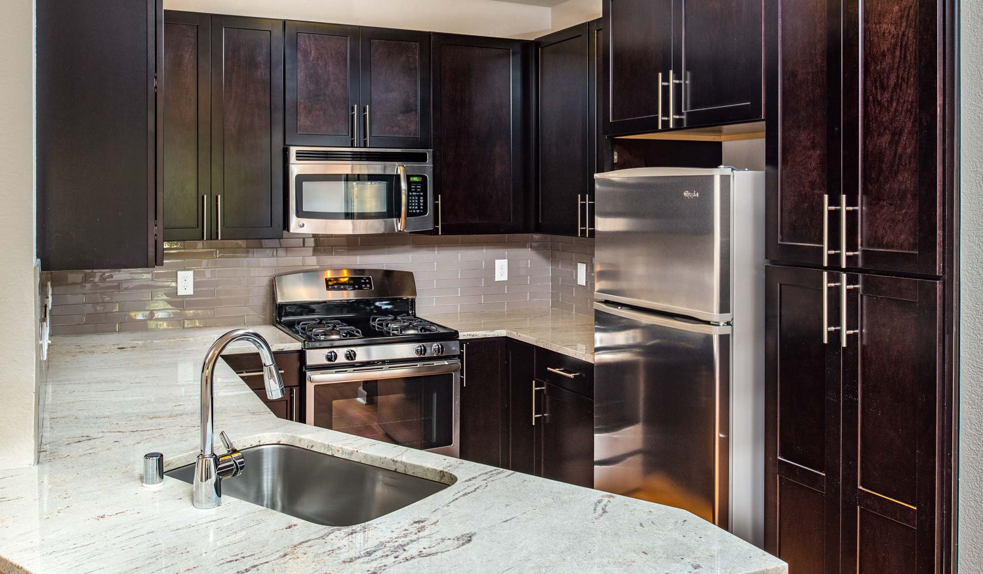 Monterey Grove Apartments – photo 2