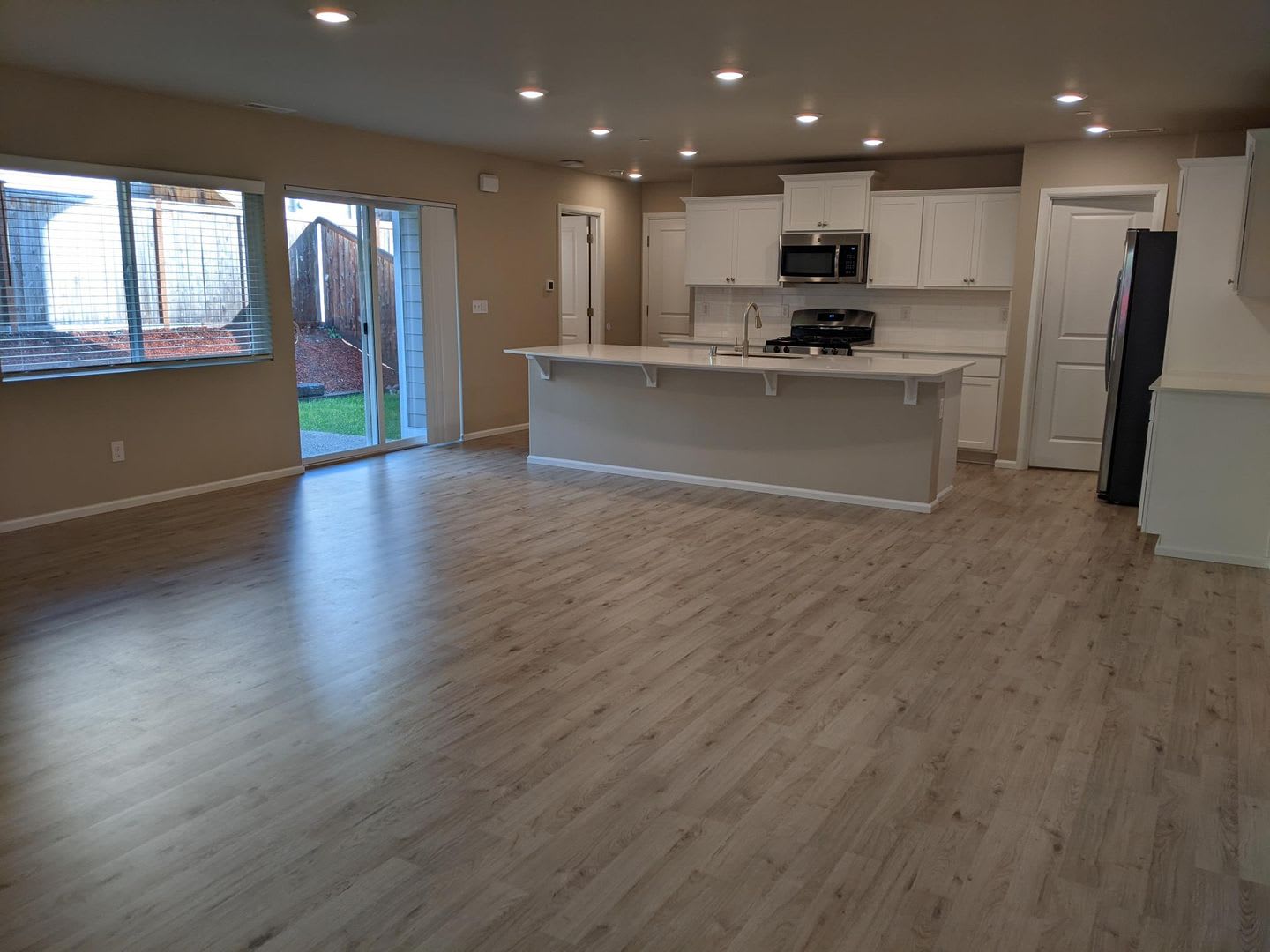 4/2.5 Townhouse for rent in DuPont! – photo 5