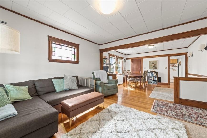 36 Dickinson Rd – photo 3