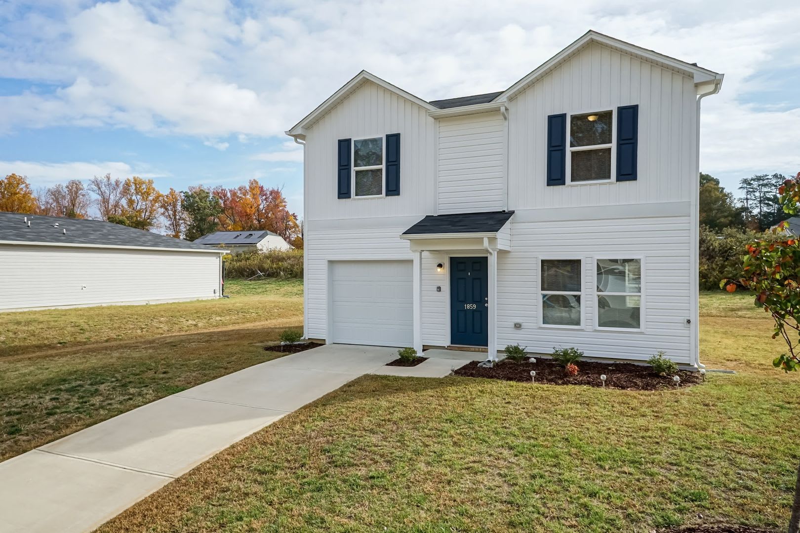 Beautiful Three Bedroom Home! – photo 2