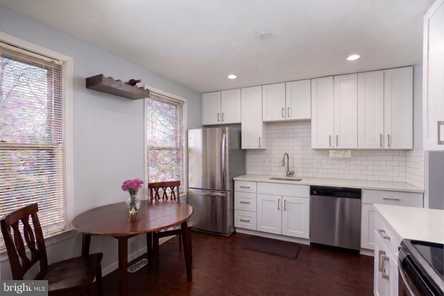 423 GORMAN AVE – photo 5