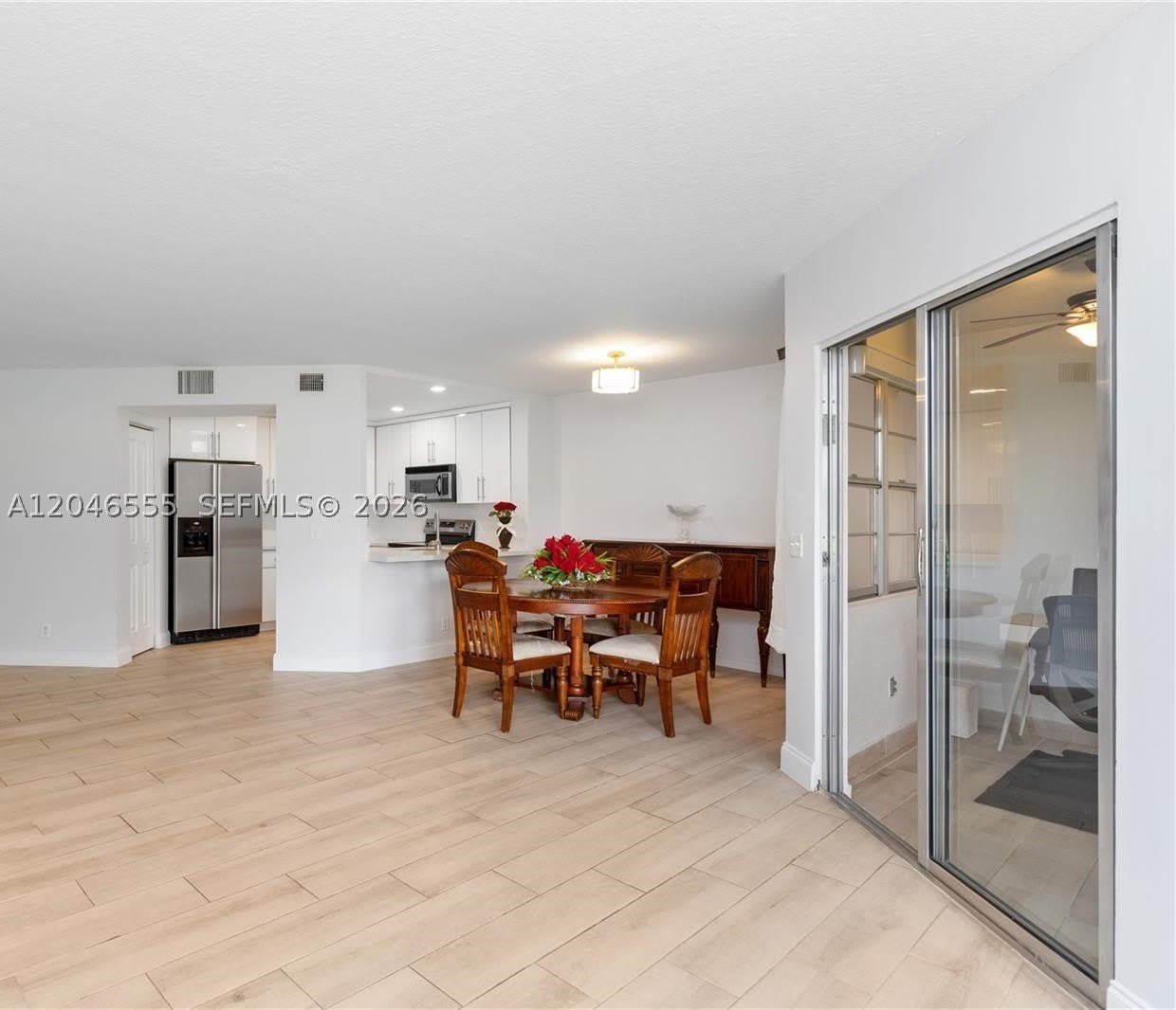 1110 SW 125th Ave – photo 3