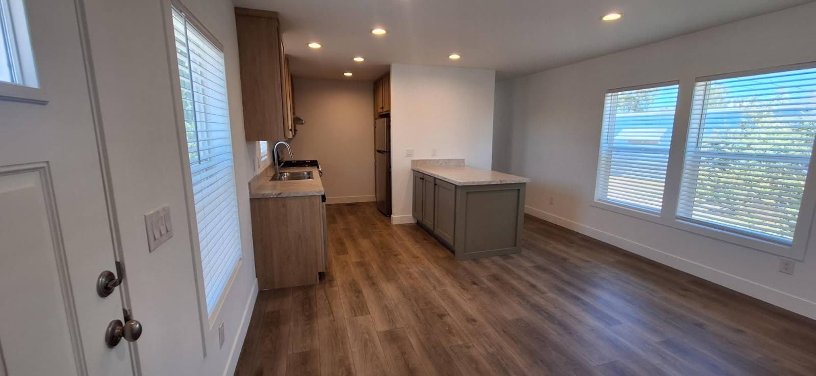 4388 E Lake Mead Blvd – photo 3