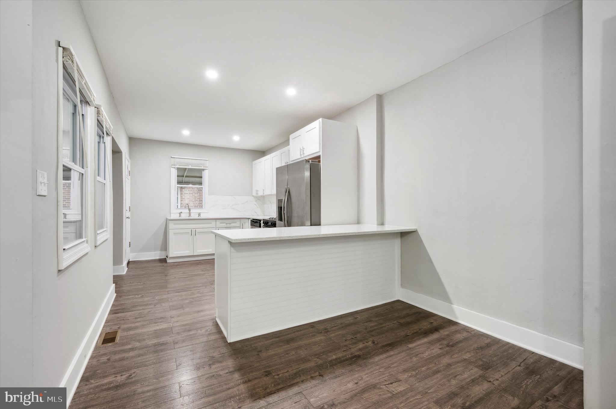 3304 W ALLEGHENY Avenue – photo 5