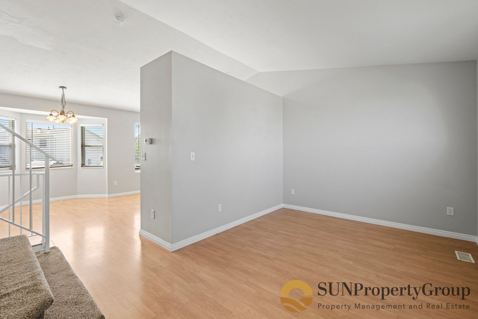 Beautiful Home In Great Roy Location – photo 2
