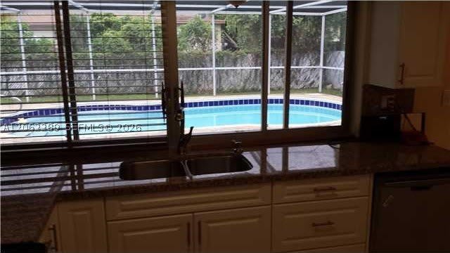 8430 NW 25th Ct – photo 5