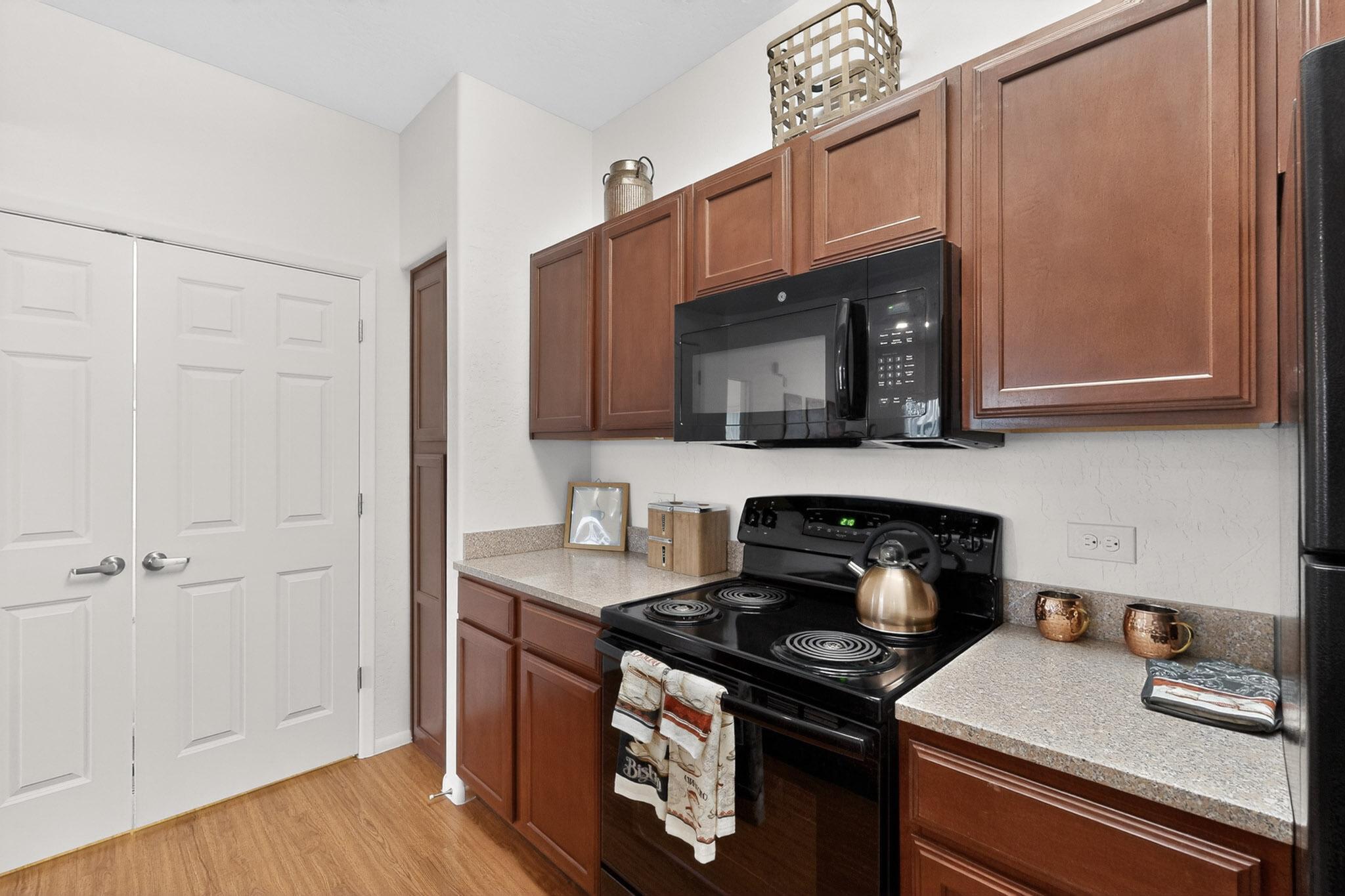 Spring River Luxury Apartment Homes – photo 4
