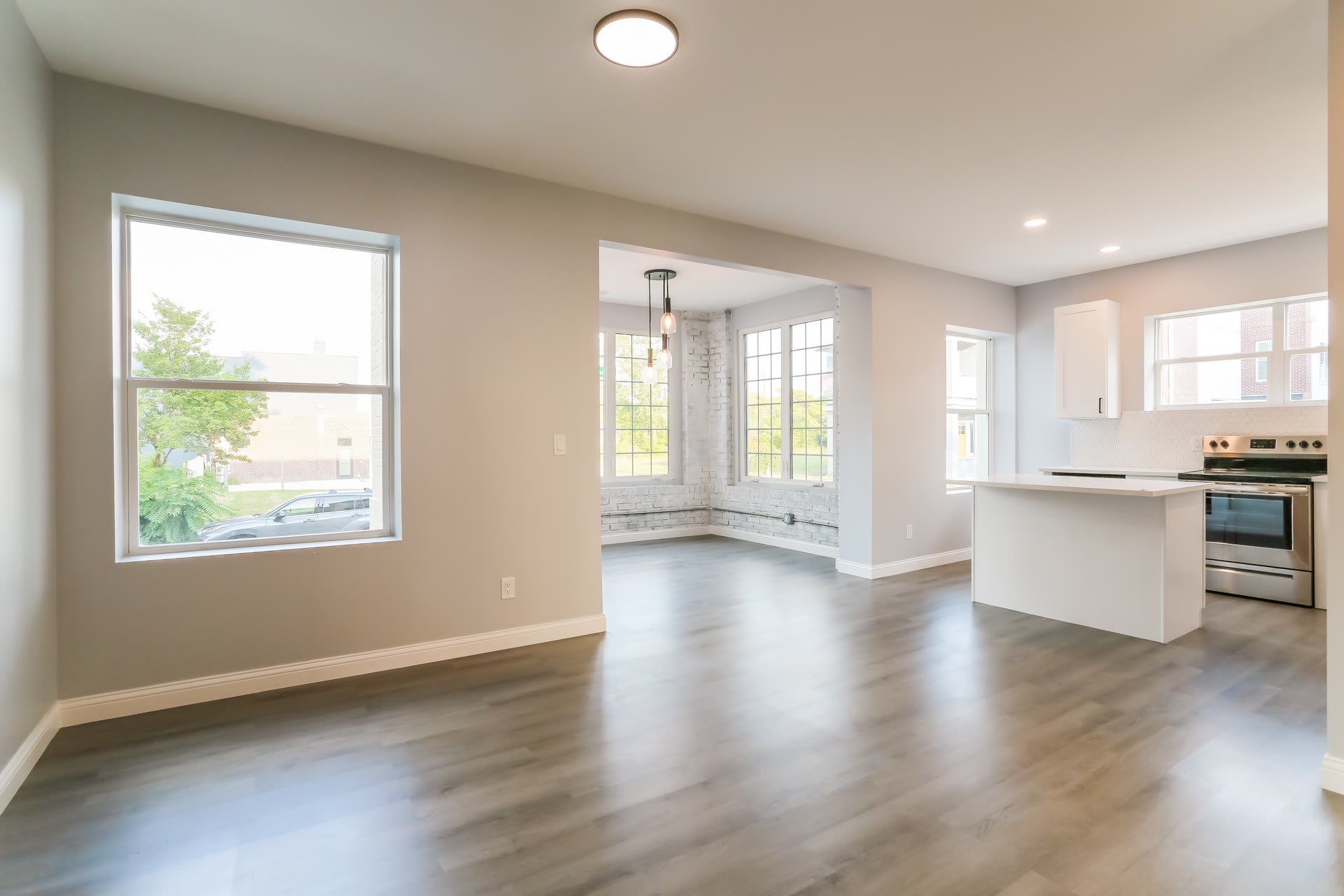 151 Sherman Avenue – photo 3