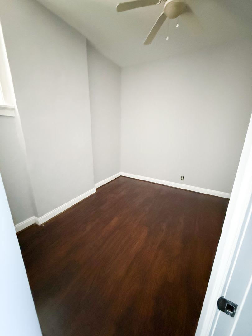 Updated 3 Bed South City Gem Near Parks, Dining, & Shopping! – photo 3