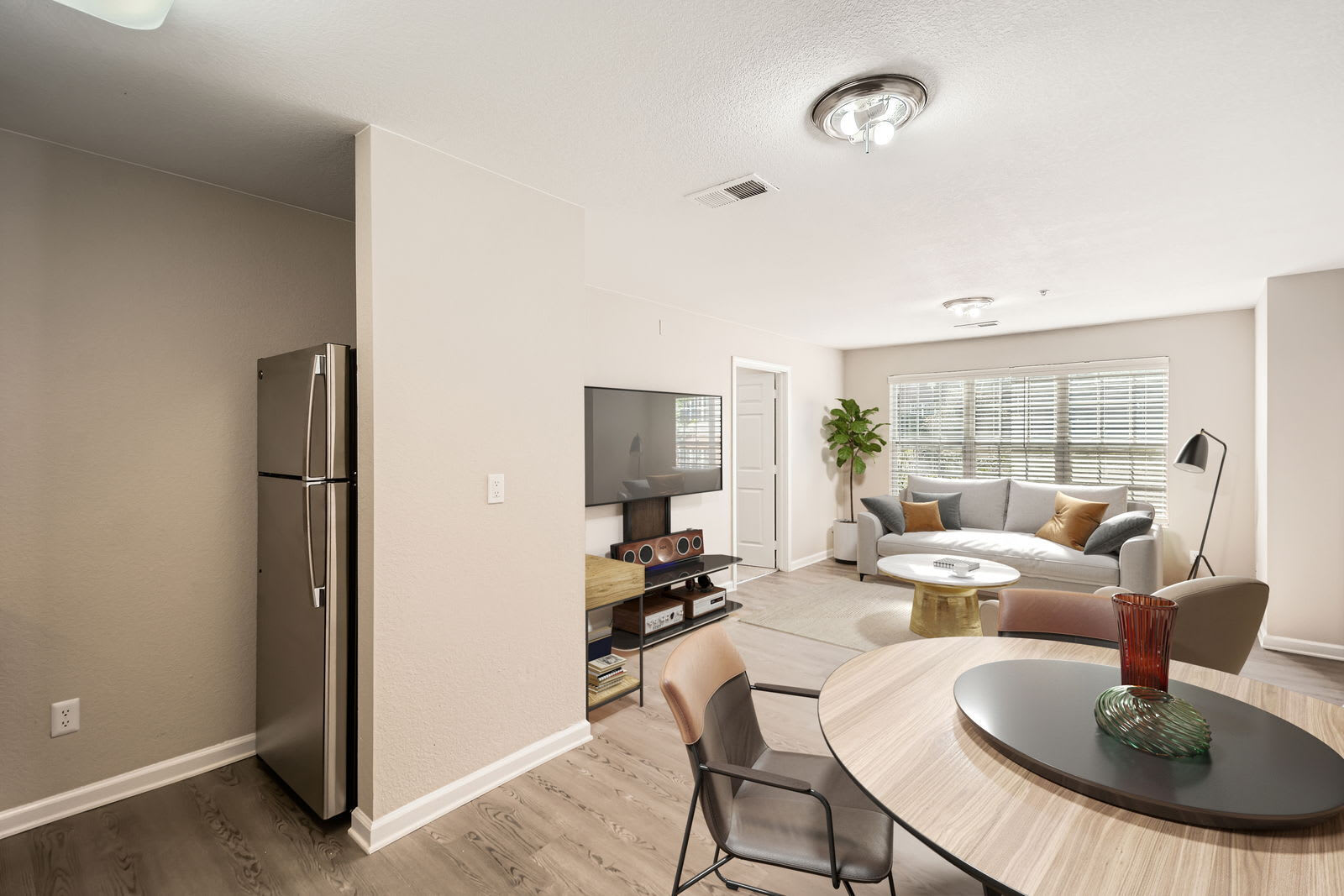 The Grand at Riverside – photo 4