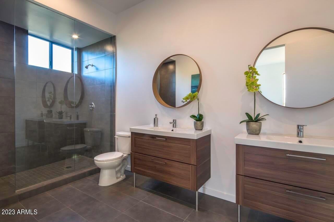 1419 S Kenneth Place – photo 5