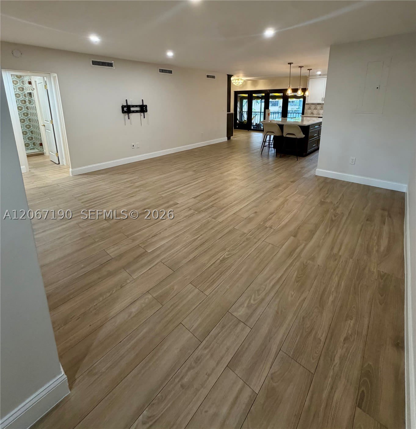 16022 Kilmarnock Dr – photo 4