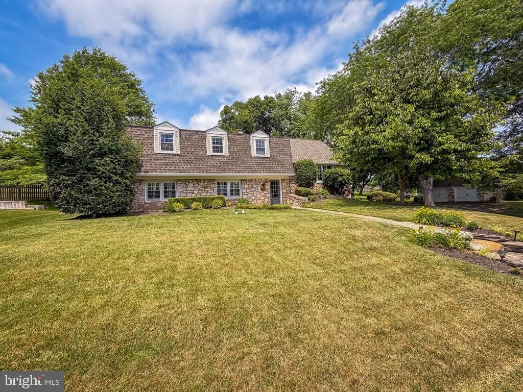 1168 TEMPLE DR – photo 4