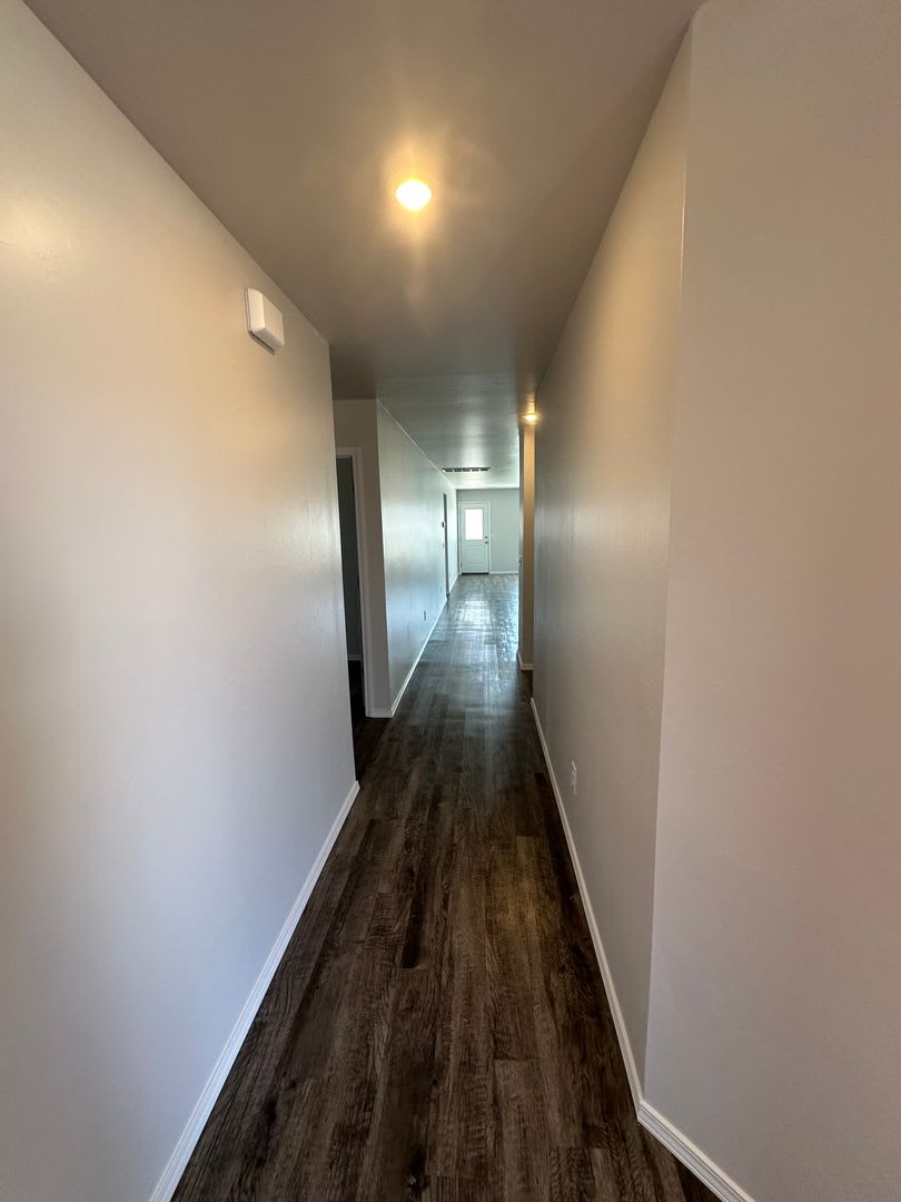 Golden Ticket Special 6 Weeks Rent Free Sign By 8 31 4 Bed 2 Bath Yukon Home With Fenced Backyard – photo 4