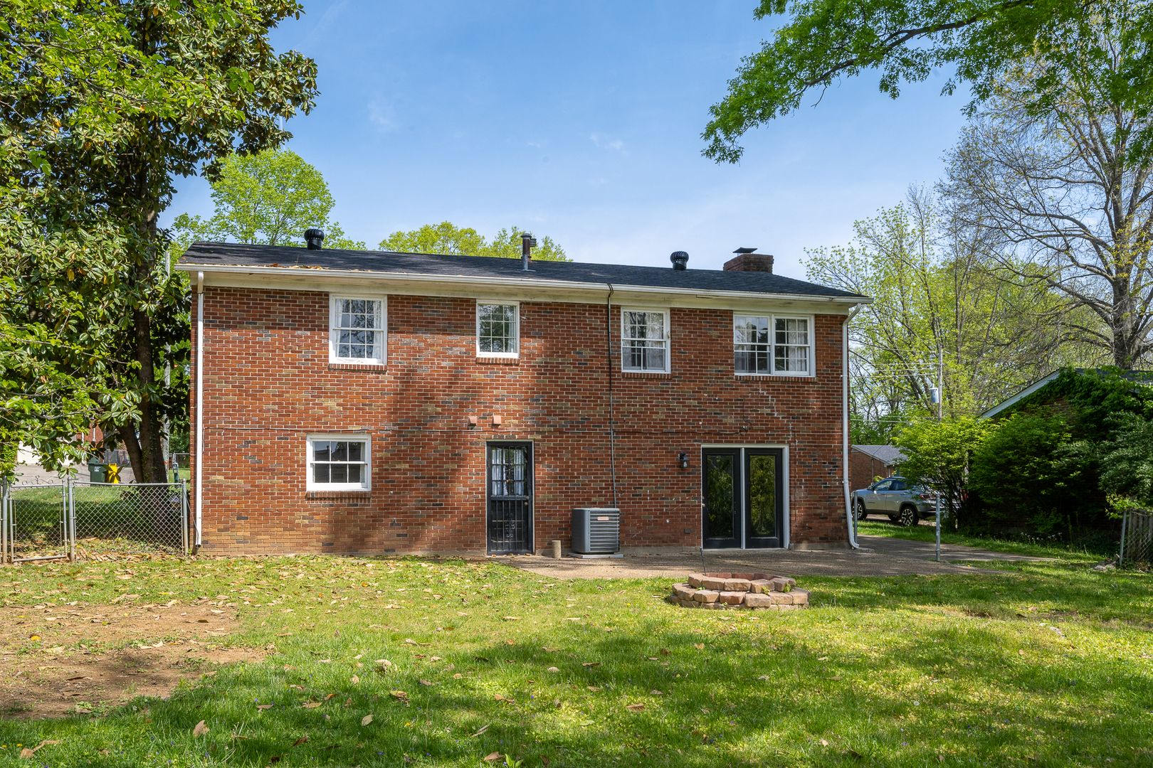 Beautiful Middletown Home 5 Beds 2 Baths – photo 3