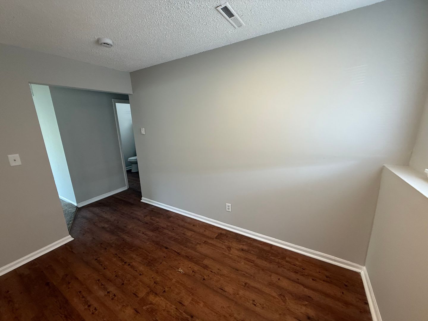2 bedroom, 1 bath – photo 5