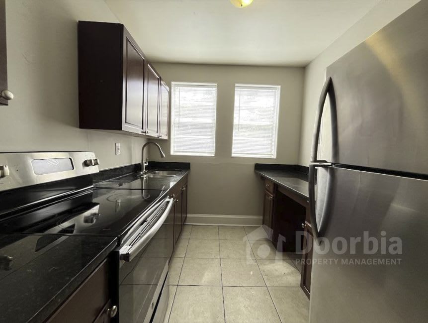 2929 Post St Apt 3 – photo 4